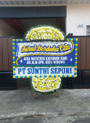 Papan Bunga Duka di Madidir Weru